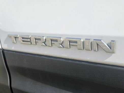 Used 2020 GMC Terrain SLT w/ Preferred Package FWD image 8