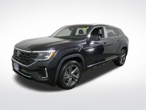Used 2024 Volkswagen Atlas Cross Sport SEL R-Line AWD/4WD image 10