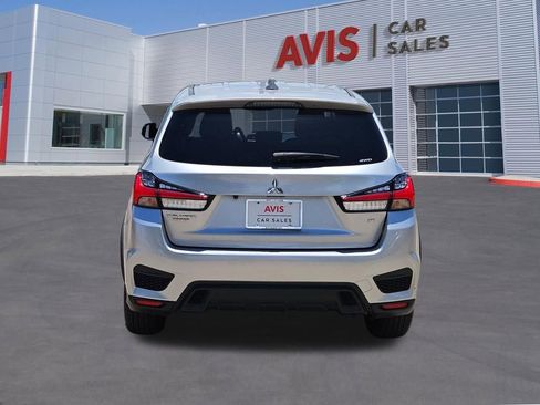 Used 2025 Mitsubishi Outlander Sport SE AWD/4WD image 5