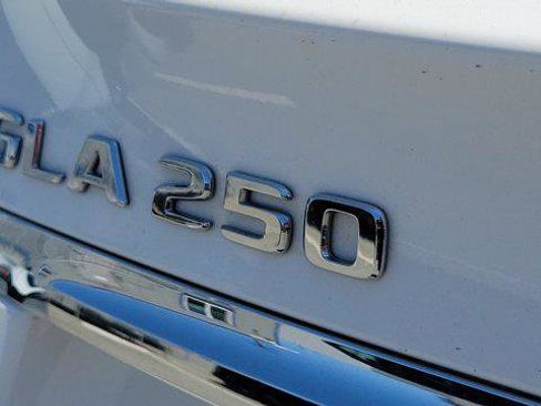 Used 2020 Mercedes-Benz GLA 250 image 7
