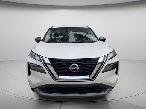 Used 2023 Nissan Rogue S image 3