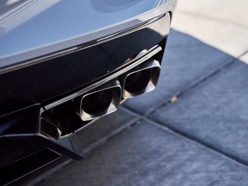 Used 2024 Chevrolet Corvette Stingray Premium Conv w/ Z51 Performance Package image 18