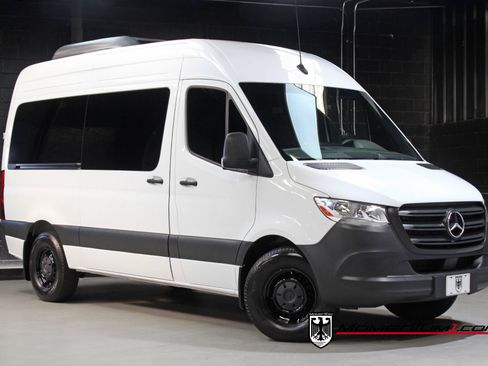 Used 2024 Mercedes-Benz Sprinter 2500 image 1