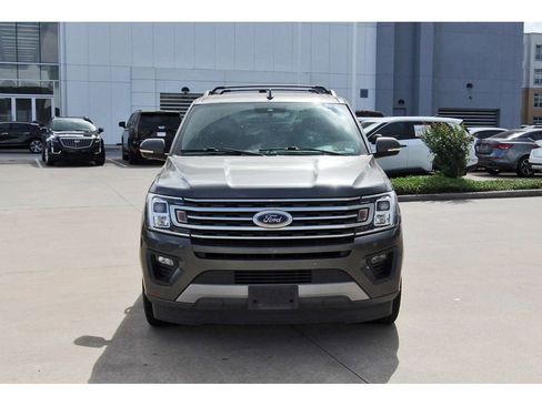 Used 2021 Ford Expedition XLT image 8