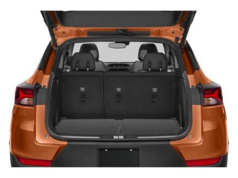 Used 2023 Chevrolet TrailBlazer ACTIV w/ Sun and Liftgate Package FWD image 11