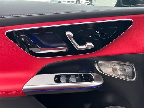 New 2026 Mercedes-Benz GLC 300 4MATIC image 11