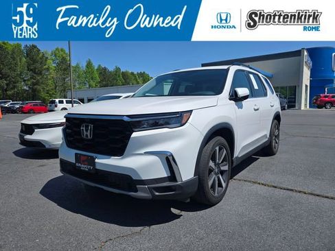 Used 2023 Honda Pilot Elite image 1