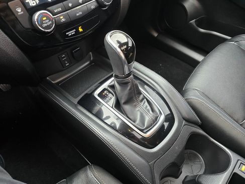 Used 2017 Nissan Rogue Sport SL w/ SL Premium Package image 14