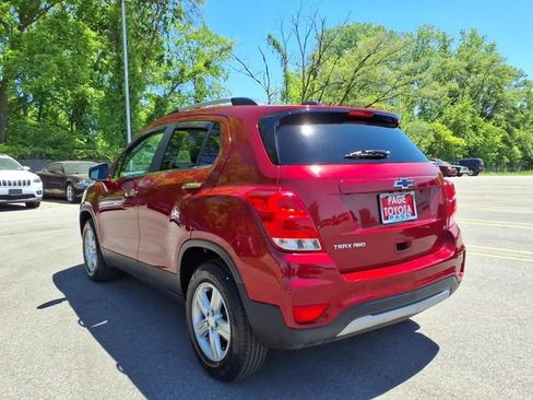 Used 2020 Chevrolet Trax LT w/ LT Convenience Package AWD/4WD image 6