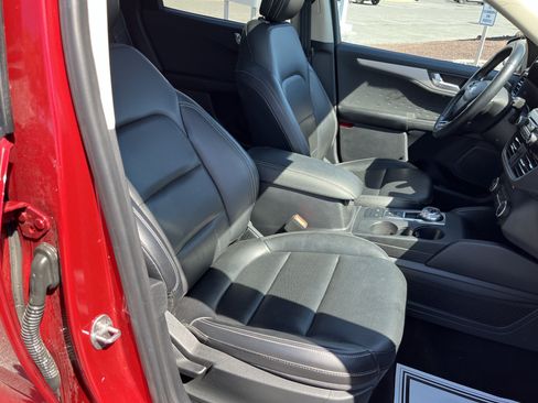 Used 2020 Ford Escape SEL AWD/4WD image 3
