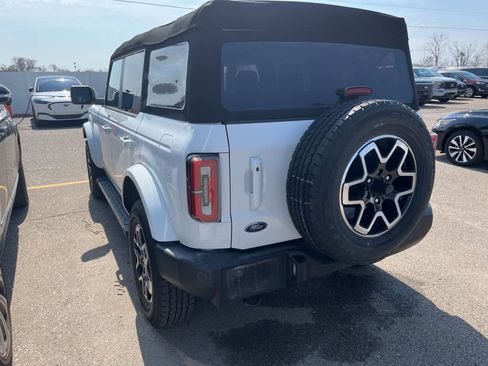 Used 2023 Ford Bronco Outer Banks image 8