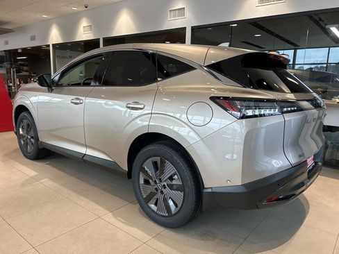 New 2025 Nissan Murano SL image 2