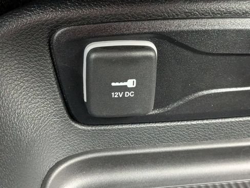 New 2026 Chrysler Voyager LX FWD image 22