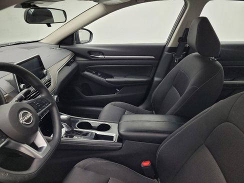 Used 2023 Nissan Altima 2.5 SV image 17