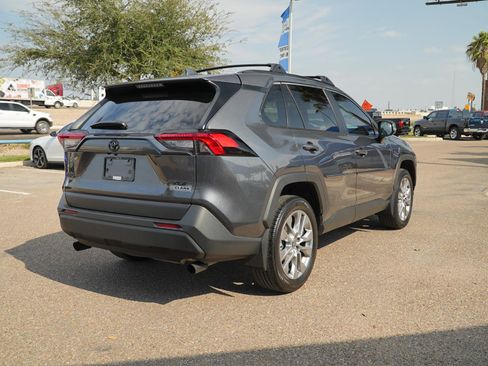 Used 2025 Toyota RAV4 XLE Premium image 5