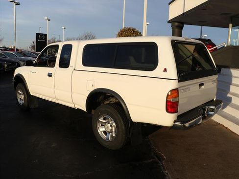 Used 1999 Toyota Tacoma PreRunner image 3