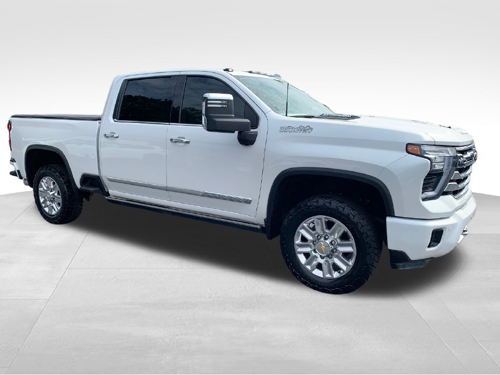 Used 2024 Chevrolet Silverado 2500 High Country w/ High Country Premium Package AWD/4WD image 7