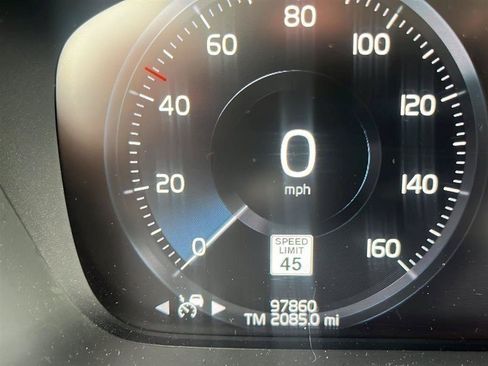 Used 2021 Volvo XC90 T6 Momentum w/ Advanced Package AWD/4WD image 10