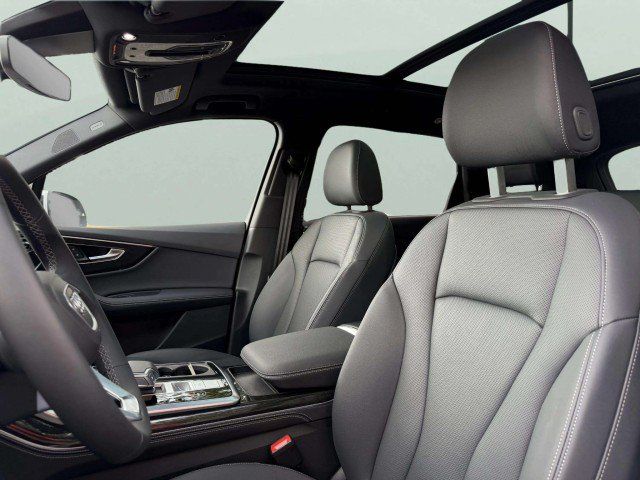 Certified 2025 Audi Q7 3.0T Premium Plus w/ Premium Plus Package AWD/4WD image 21
