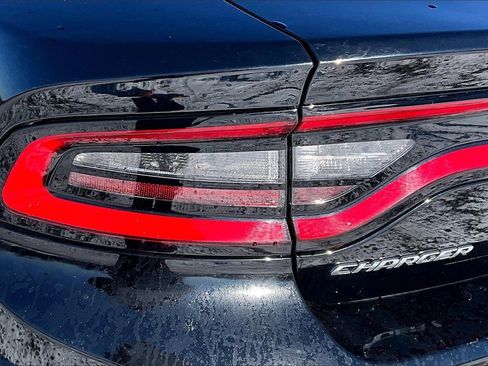 Used 2021 Dodge Charger SXT w/ Leather Interior Group image 26