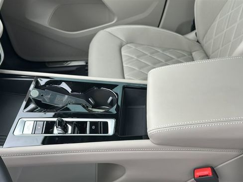New 2026 Volkswagen Atlas SEL Premium R-Line AWD/4WD image 17