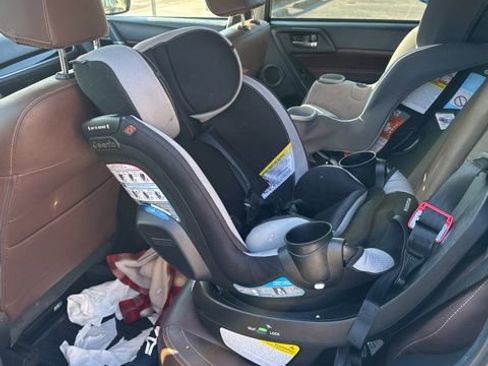 Used 2018 Subaru Forester 2.5i Touring image 8