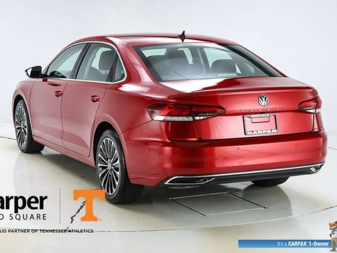 Used 2022 Volkswagen Passat 2.0T FWD image 7