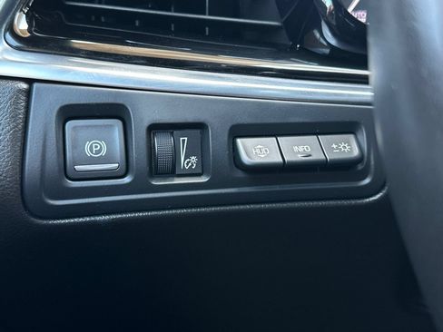 Used 2024 Cadillac XT6 Sport w/ LPO, Onyx Lite Package AWD/4WD image 30