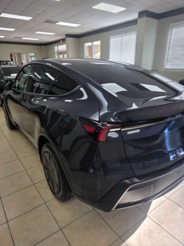 Used 2026 Tesla Model Y 2WD image 6