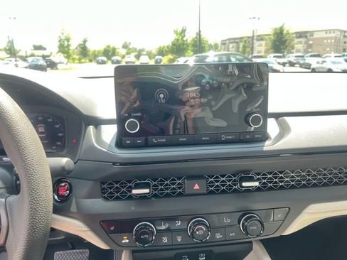 New 2025 Honda Accord SE image 14