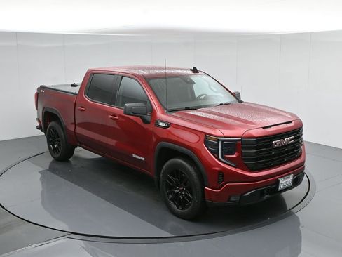 Used 2022 GMC Sierra 1500 Elevation image 44