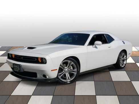 Used 2022 Dodge Challenger R/T image 1