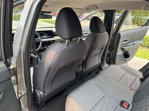 Used 2025 Nissan Kicks SV FWD image 34