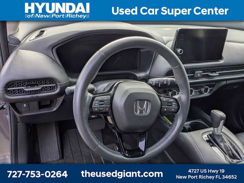 Used 2024 Honda HR-V EX-L image 11