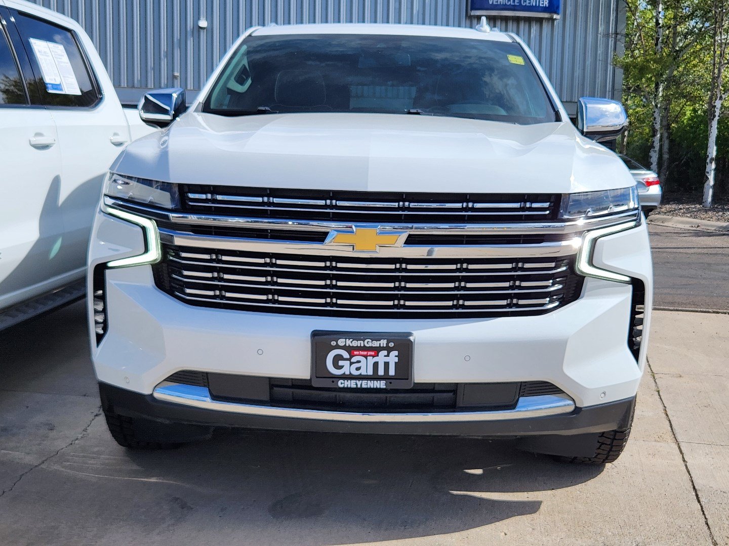 Used 2023 Chevrolet Tahoe Premier AWD/4WD image 2
