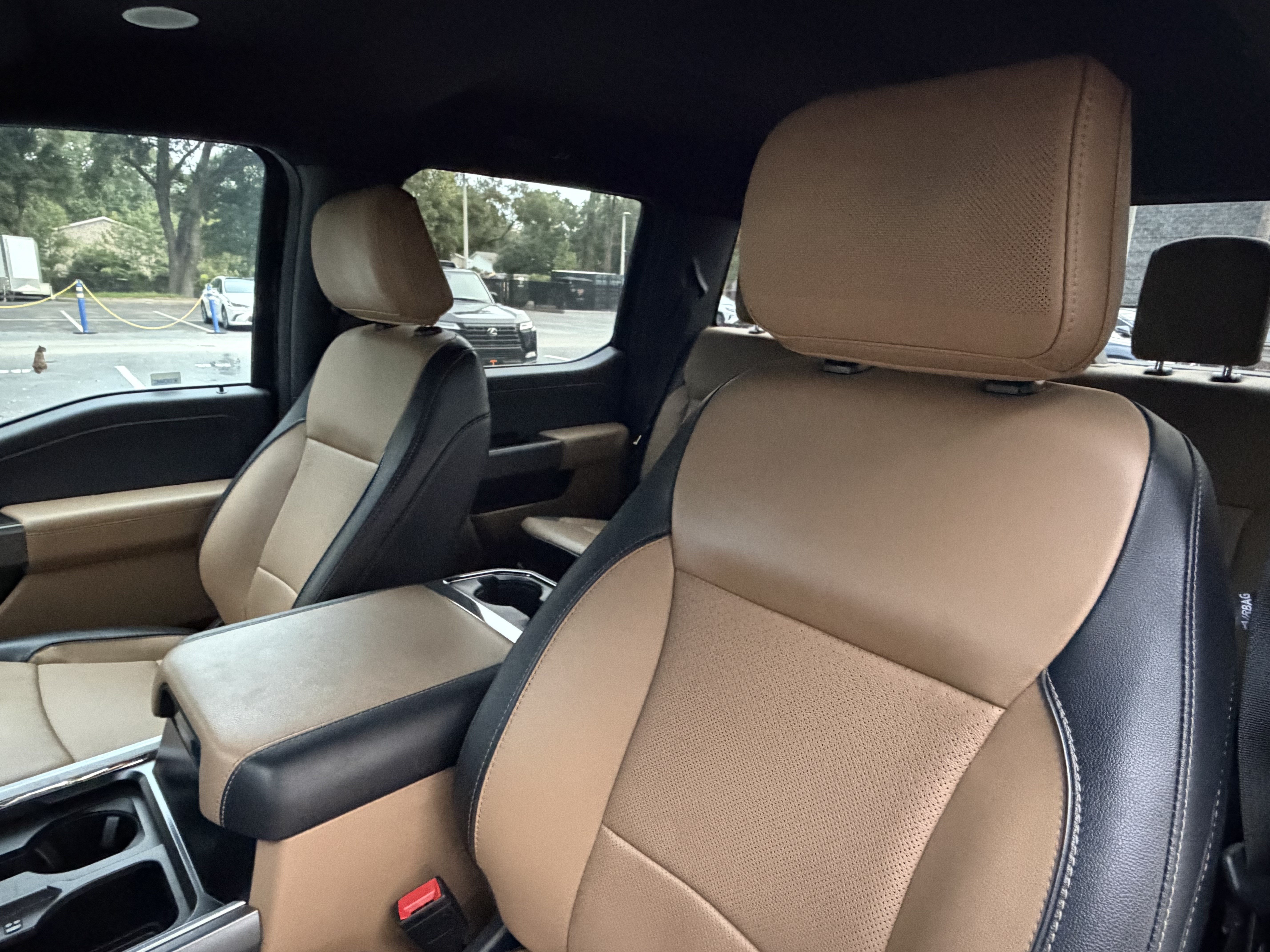 Used 2023 Ford F250 Lariat w/ Lariat Ultimate Package AWD/4WD image 18