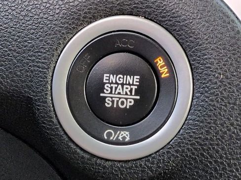 Used 2022 Chrysler 300 Touring image 30