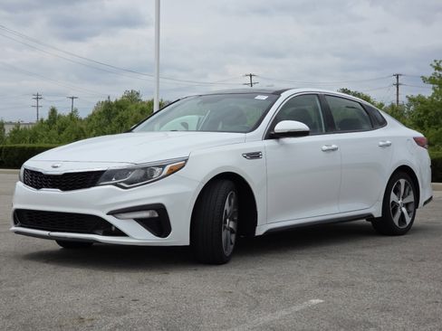 Used 2019 Kia Optima S w/ S Panoramic Sunroof Package FWD image 12