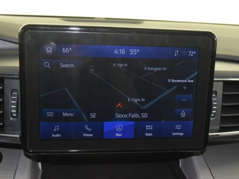 Used 2023 Ford Explorer XLT w/ Equipment Group 202A AWD/4WD image 19