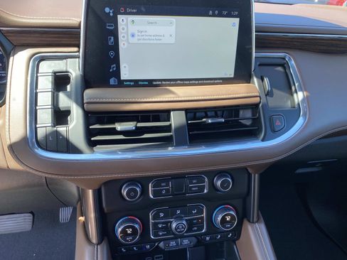 Used 2024 Chevrolet Suburban High Country w/ Premium Package 2 image 15