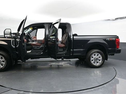 Used 2022 Ford F350 Platinum image 40