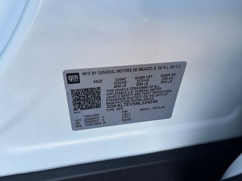 Used 2022 GMC Terrain SLE w/ Driver Convenience Package image 11