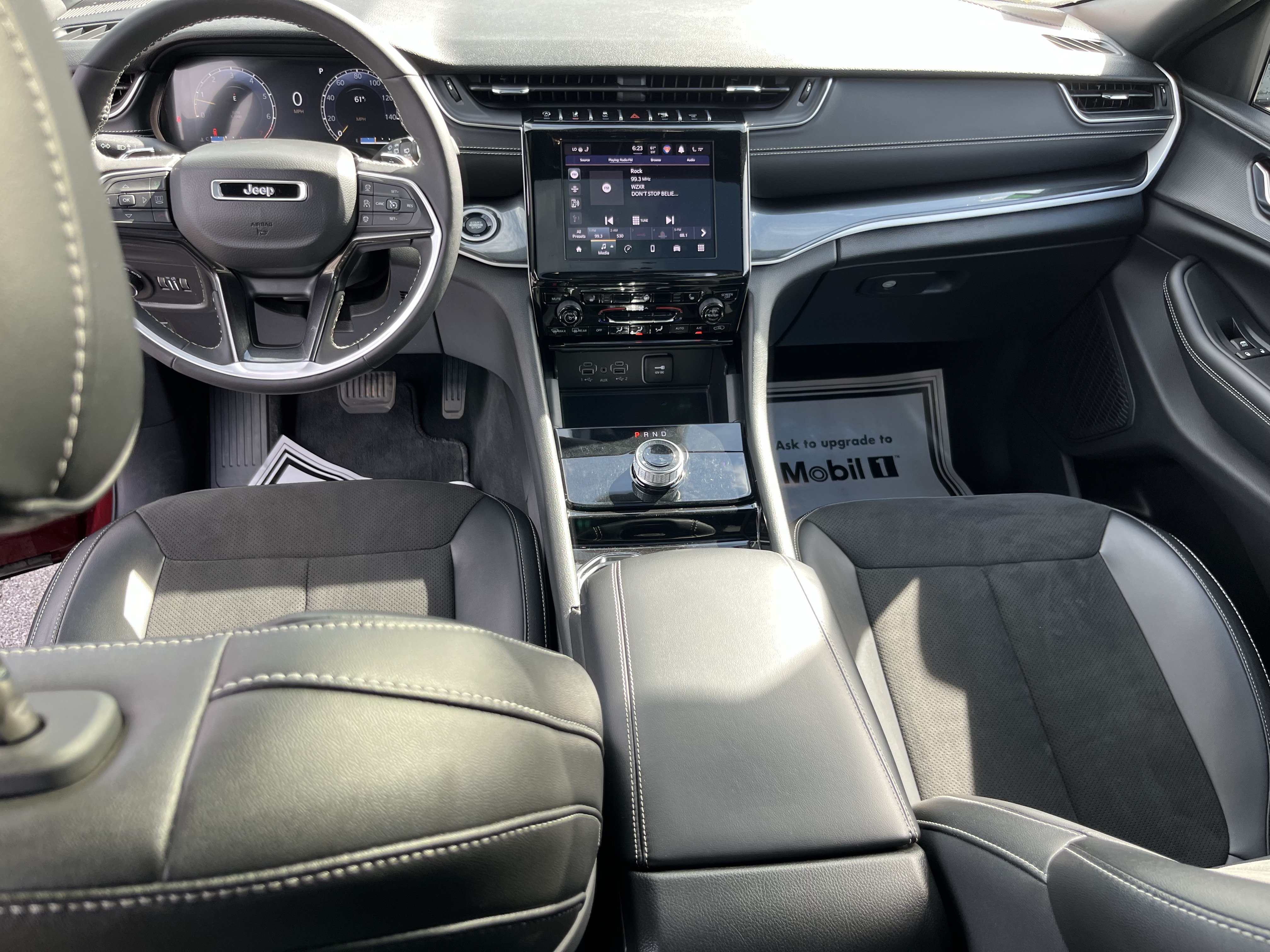 Used 2023 Jeep Grand Cherokee L Laredo AWD/4WD image 21