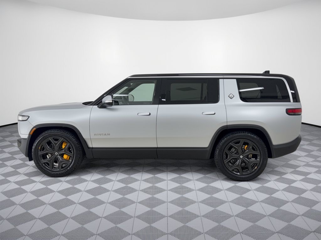 Used 2022 Rivian R1S Launch Edition Quad AWD/4WD image 2