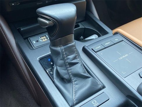 Used 2019 Lexus ES 350 w/ Premium Package image 29