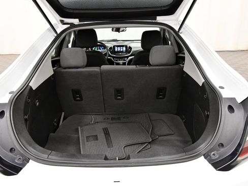Used 2018 Chevrolet Volt LT FWD image 7