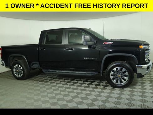 Used 2024 Chevrolet Silverado 2500 LT image 2