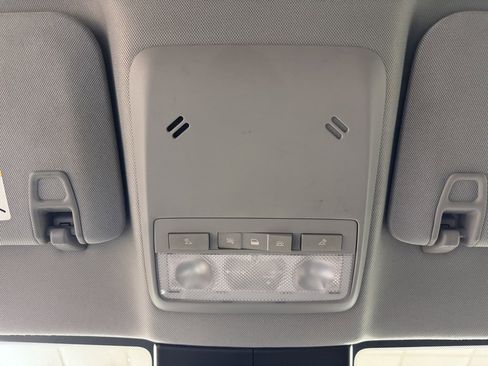 Used 2018 Chevrolet Trax LT w/ LT Convenience Package image 36