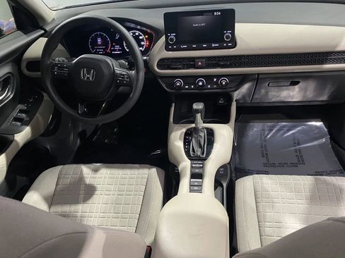Used 2024 Honda HR-V LX image 5
