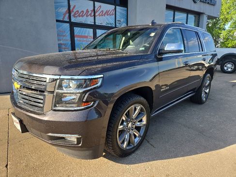 Used 2018 Chevrolet Tahoe Premier AWD/4WD image 2
